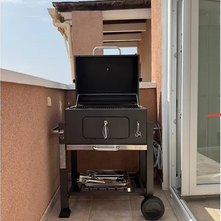 Дом отдыха Luminoso Adosado Con Terraza, Bbq Y Piscina Junto Al Mar *