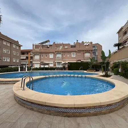 Luminoso Adosado Con Terraza, Bbq Y Piscina Junto Al Mar